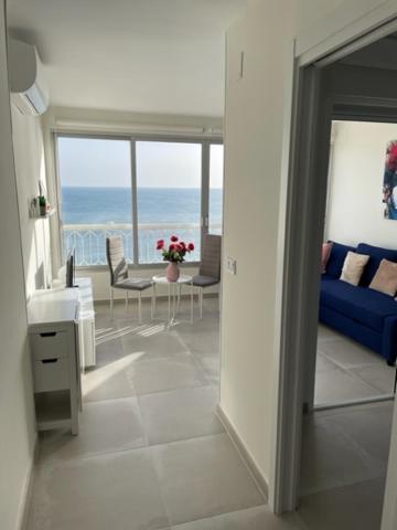 Precioso Apartamento A Estrenar En Primera Linea De Playa Benidorm Exterior foto