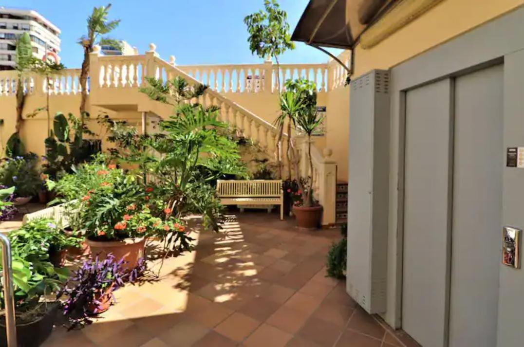 Precioso Apartamento A Estrenar En Primera Linea De Playa Benidorm Exterior foto